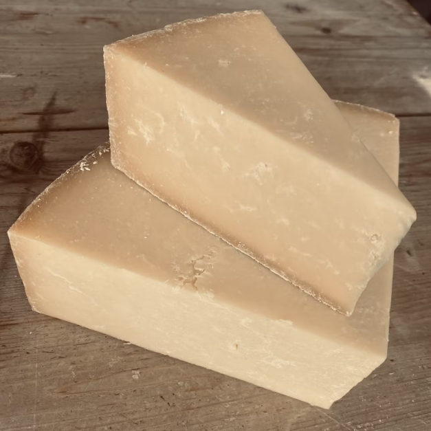 Where to Buy the Finest Cheddar Cheese in UK