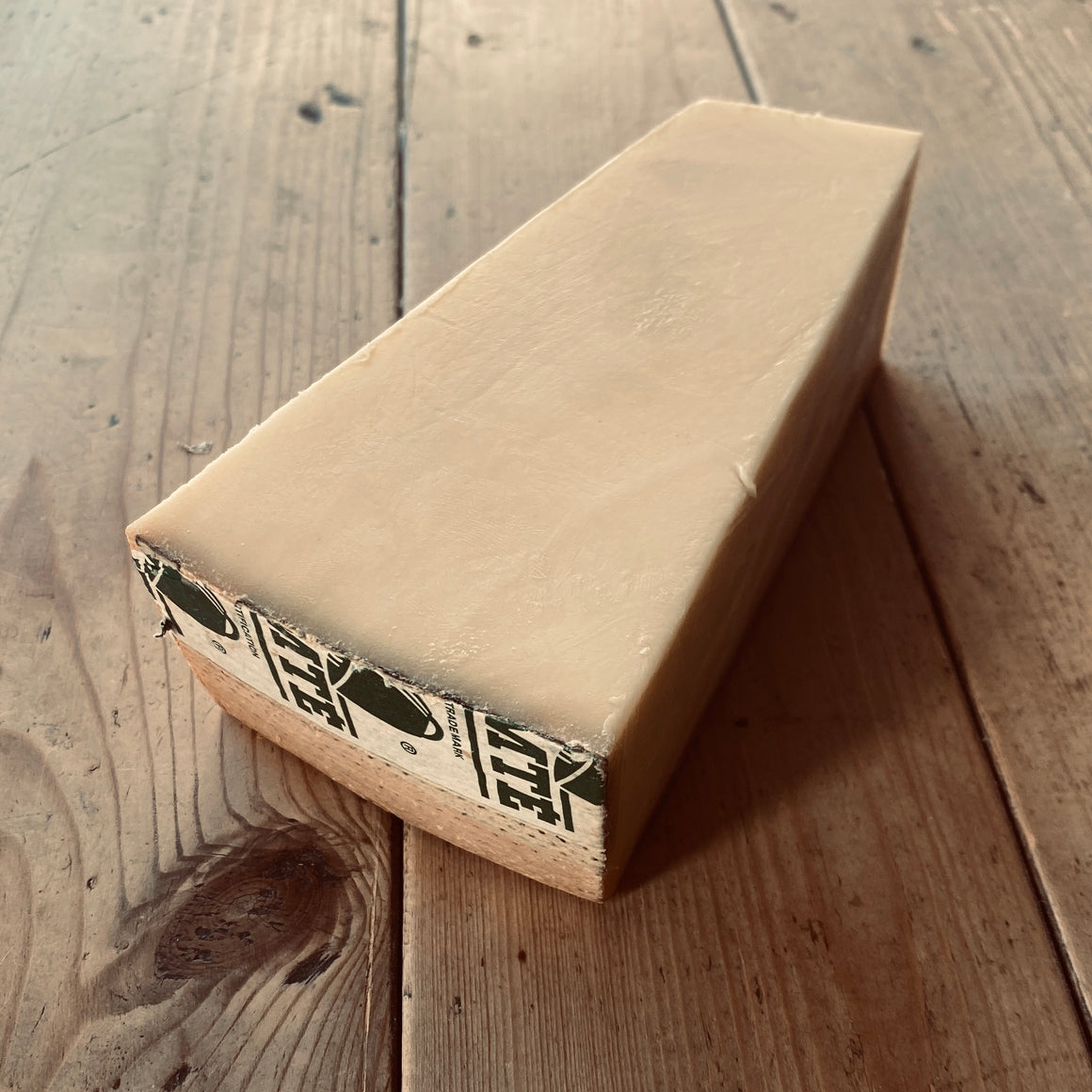 Comte AOC 24 Months