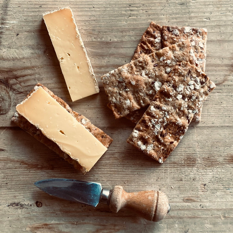 Fourseed Sourdough Crackers1 for cheese